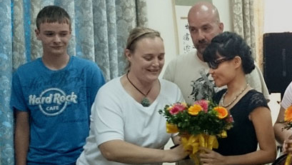 Intercambian experiencias victimas del agente naranja/dioxina